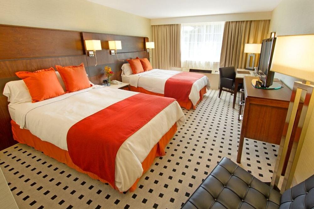 Penn Harris Hotel Harrisburg, Trademark By Wyndham Bagian luar foto
