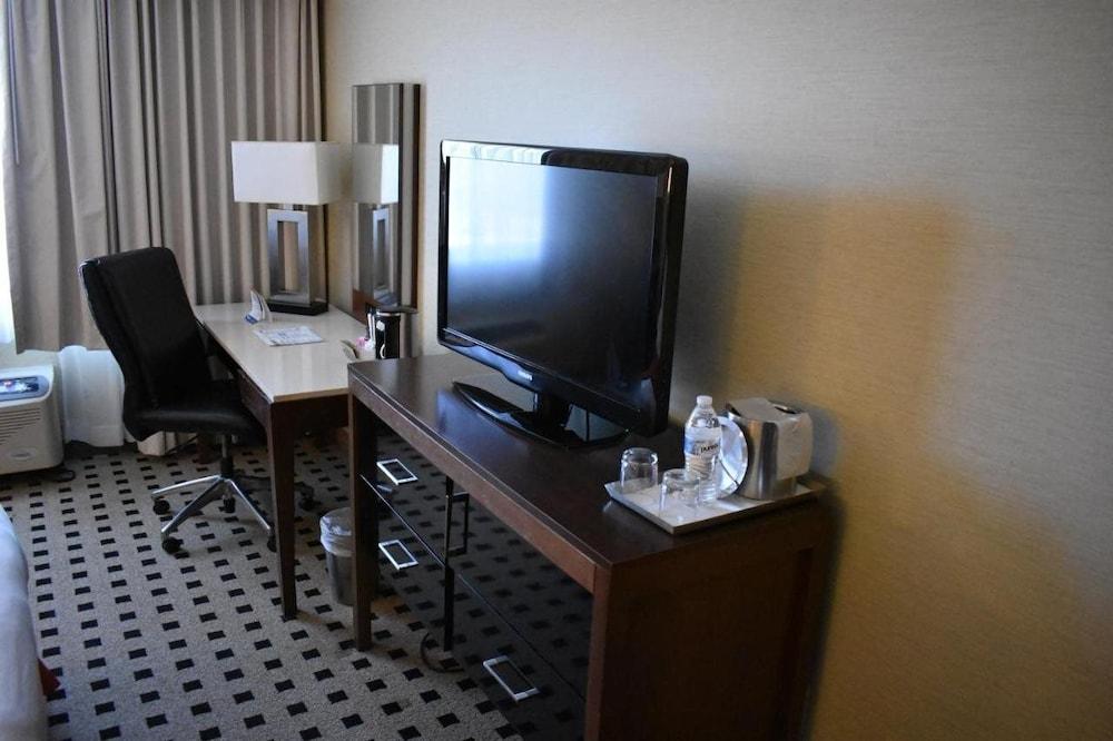 Penn Harris Hotel Harrisburg, Trademark By Wyndham Bagian luar foto