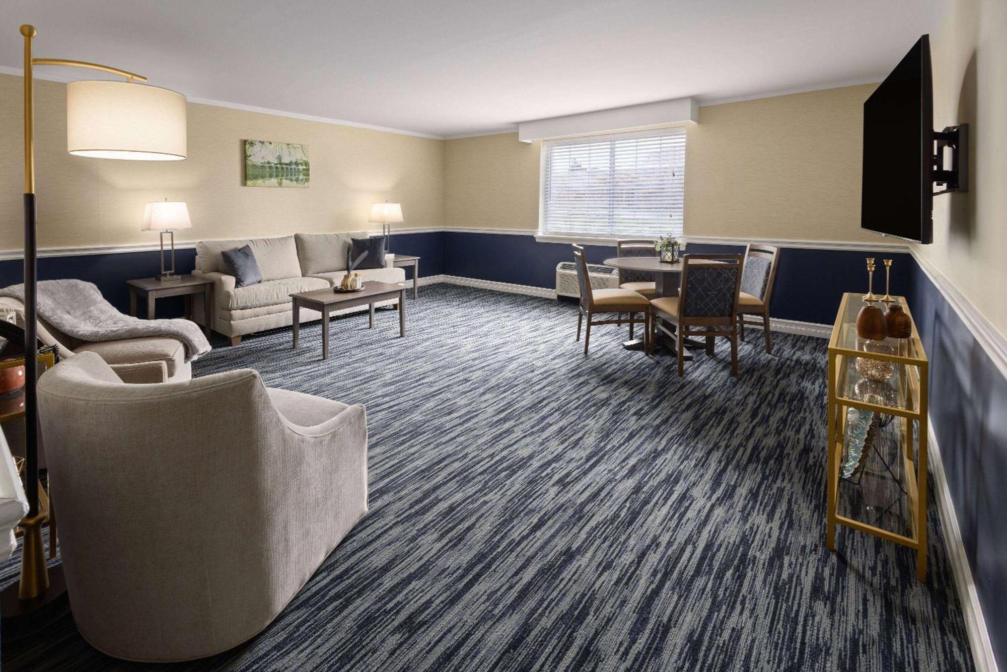 Penn Harris Hotel Harrisburg, Trademark By Wyndham Bagian luar foto