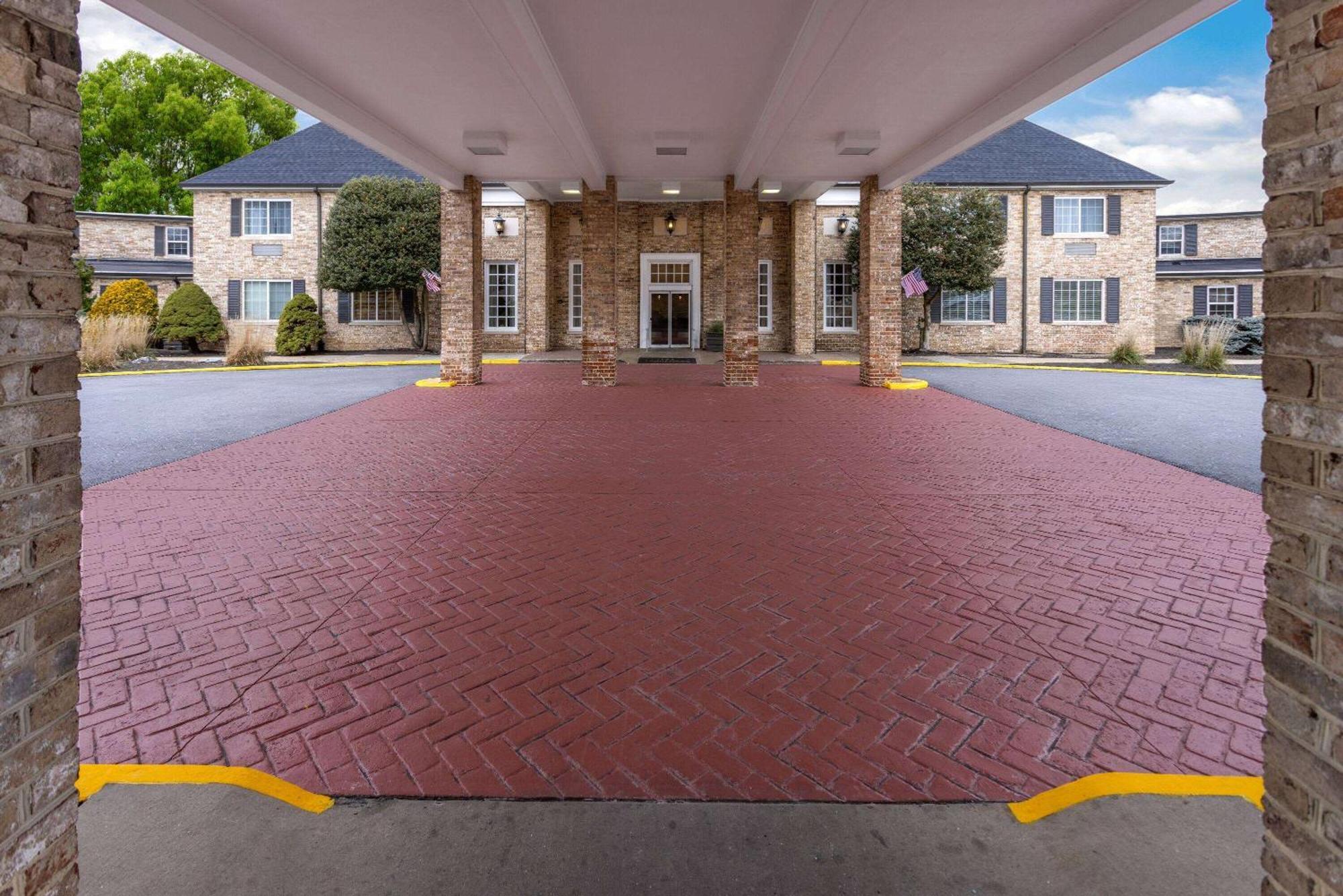 Penn Harris Hotel Harrisburg, Trademark By Wyndham Bagian luar foto