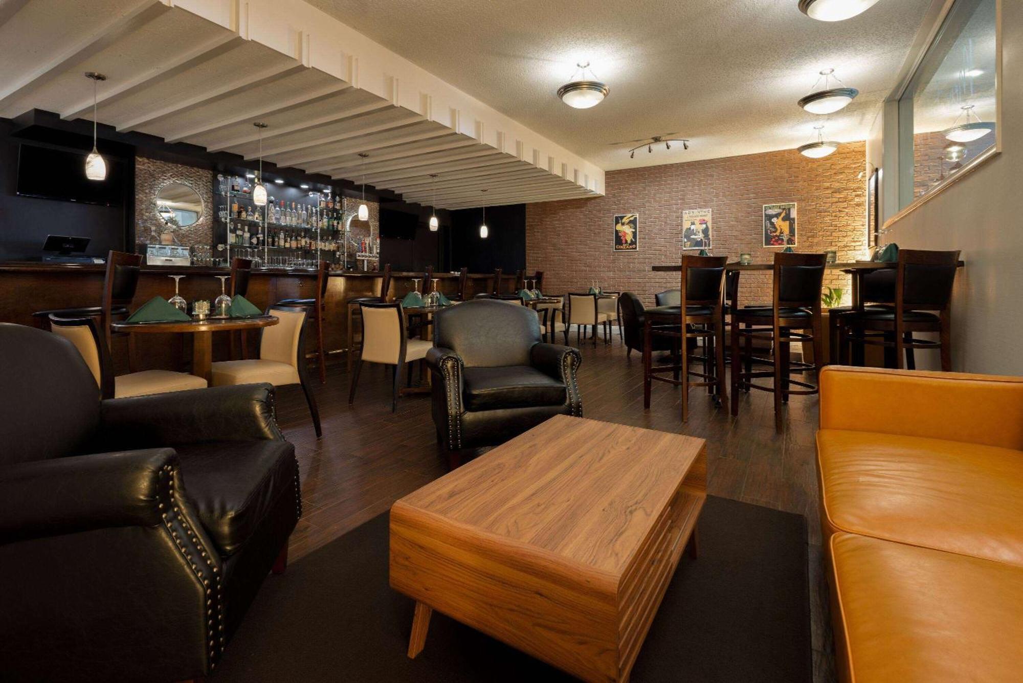 Penn Harris Hotel Harrisburg, Trademark By Wyndham Bagian luar foto