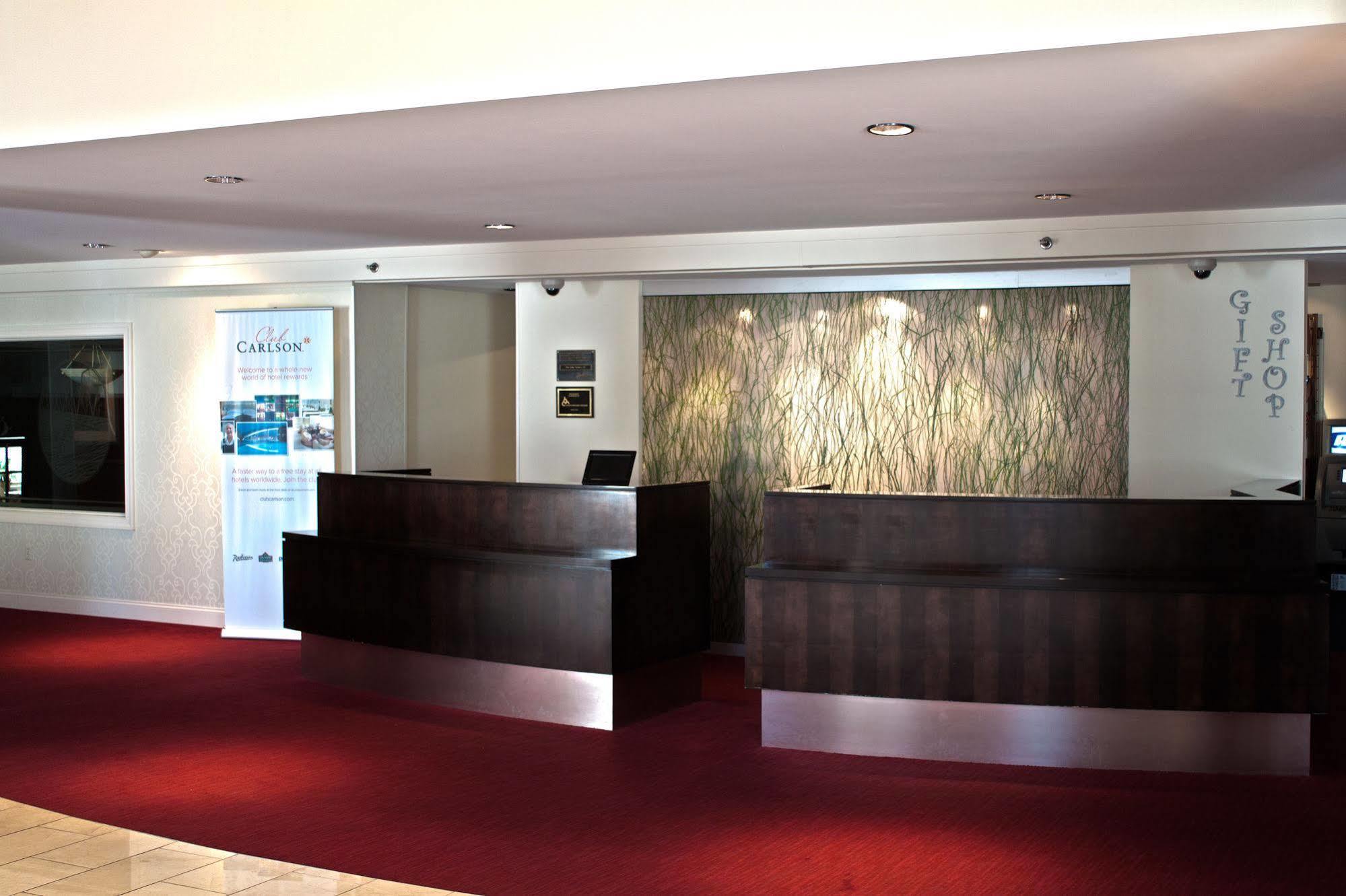 Penn Harris Hotel Harrisburg, Trademark By Wyndham Bagian luar foto